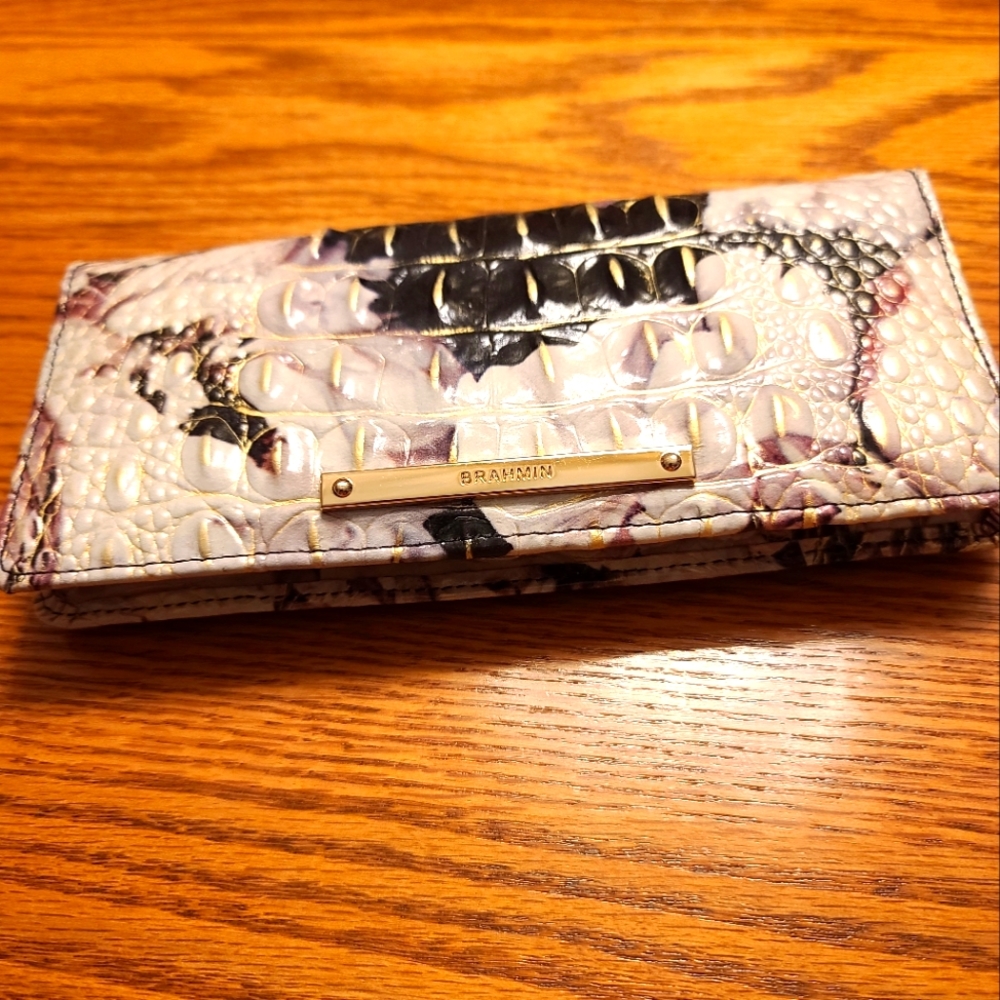 Brahmin wallet Eden